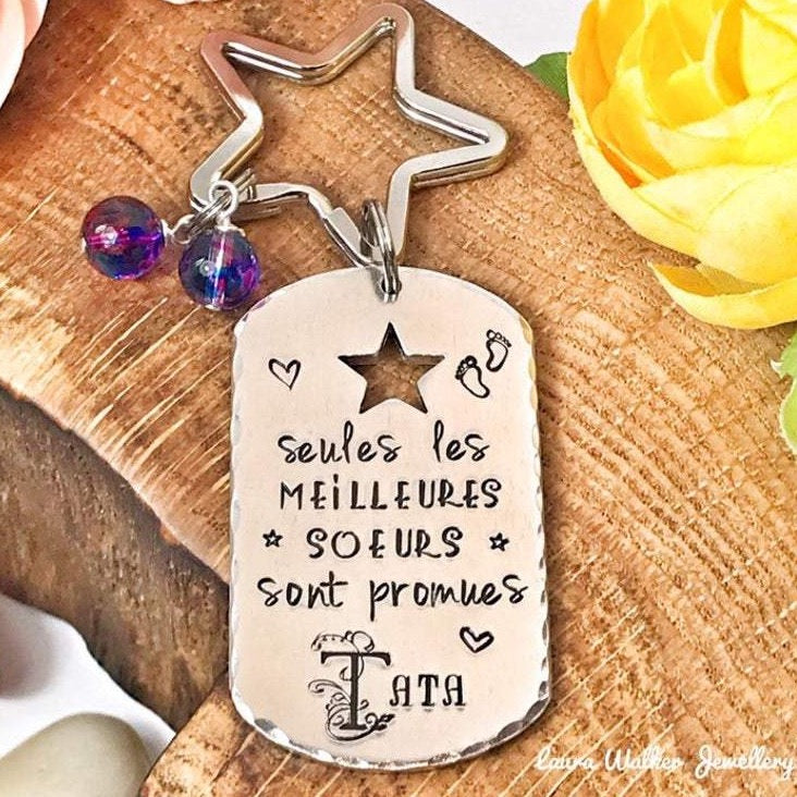 'Auntie' Announcement Keyring