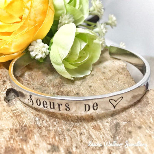 Personalized Bangle Bracelet 'Sisters of the Heart'