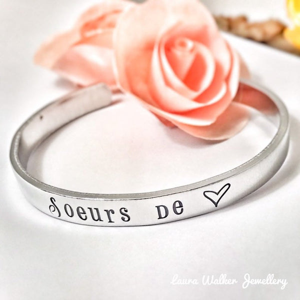 Personalized Bangle Bracelet 'Sisters of the Heart'