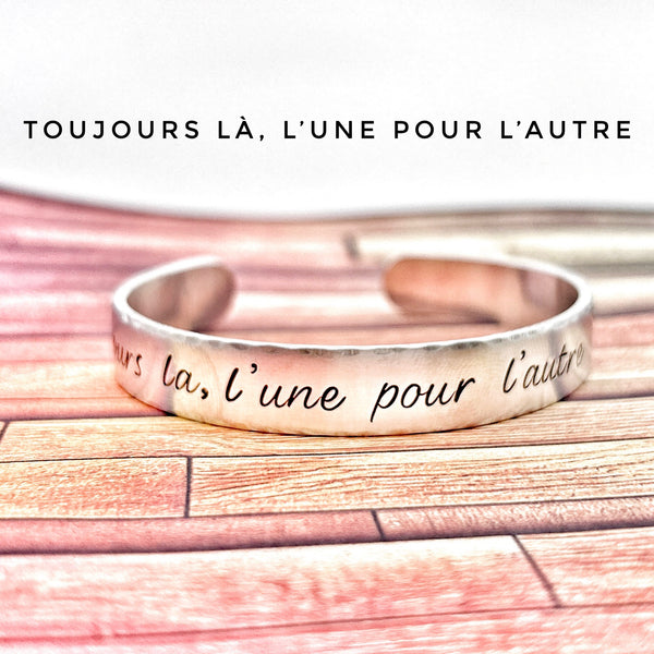 Bracelet Amie, Toujours là, l'une pour l'autre