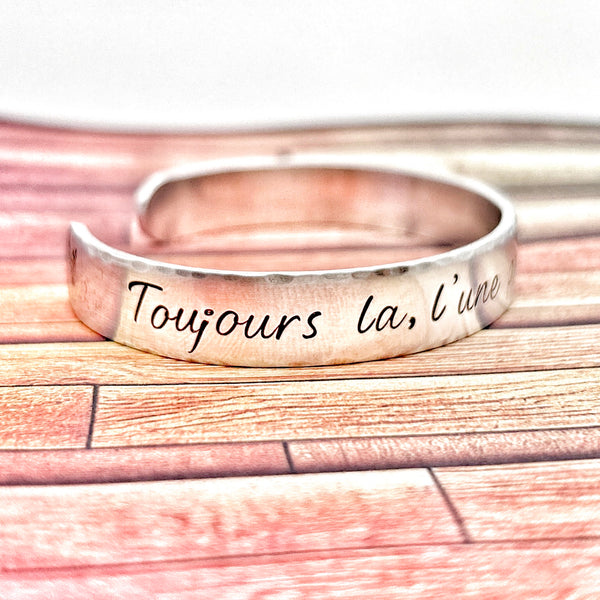 Bracelet Amie, Toujours là, l'une pour l'autre