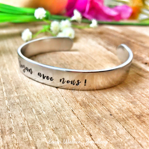 Vegan Bijoux, Vegan Jonc, Bracelet Jonc Aluminium, Bracelet Gravé, Vegan avec Nous