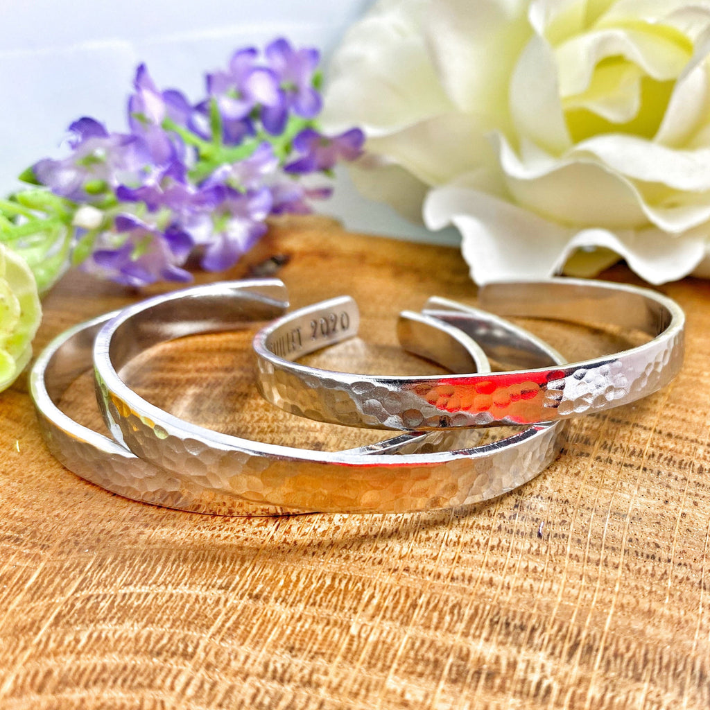 Manchette Femme, Bracelet avec Message Personnalisé, Cadeau pour Meilleure Amie, Bijou Personnalisé