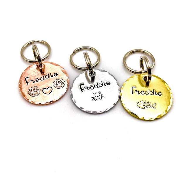 Médaille Ronde Personnalisée pour Chat – Gravée à la main - Pendentif Collier Chat, Étiquette Nom et Numéro
