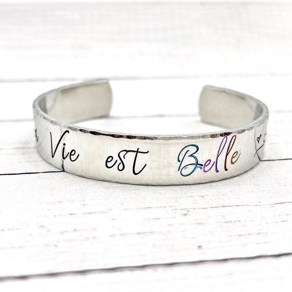 La Vie est Belle, Bracelet Jonc Gravé, Manchette La Vie est Belle, Bijoux La Vie est Belle