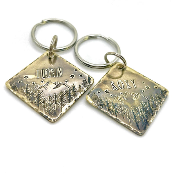 Médaillon d'identité Chien, Médaille Personnalisée, Montagnes et Forêt, Laiton Vieilli Chien