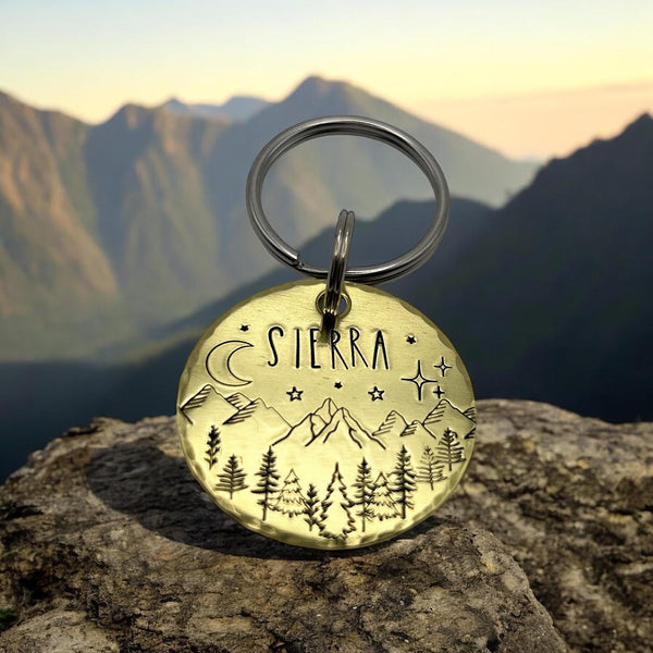 Médaille pour Chien en Laiton - Médaillon Personnalisé - Montagnes et Arbres