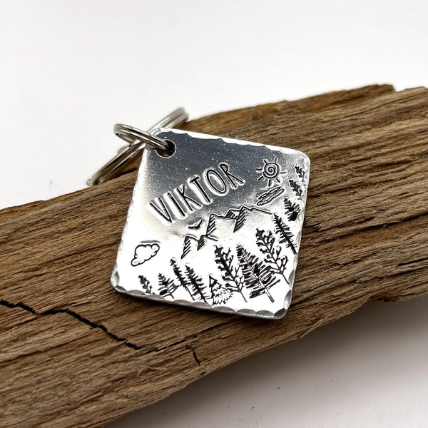 Médaillon d'identité Chien, Médaillon Personnalisé, Médaille Chien avec Montagne et Arbres