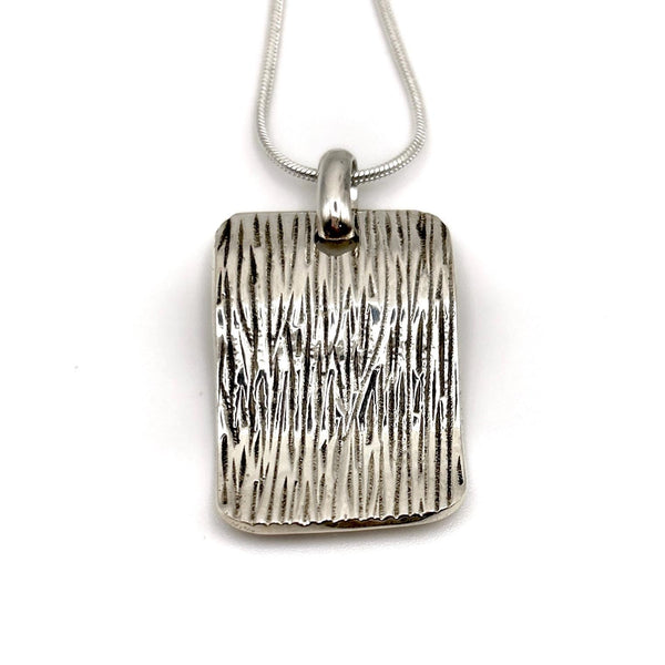 Pendentif en argent 925 fait main | Bijou artisanal argent texturé | Design moderne et minimaliste