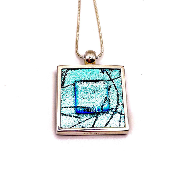 Pendentif en verre dichroïque aqua – Cadeau d’anniversaire ou de fête - Argent Massif