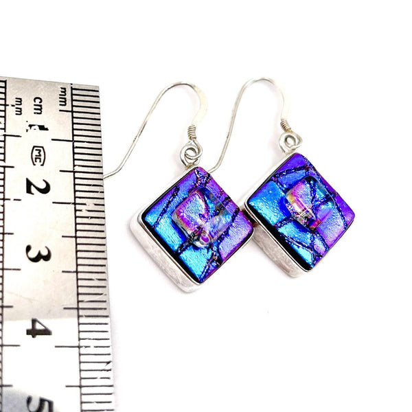 Boucles d'Oreilles en Verre - Violet et Bleu Irisé - Cadeau Femme