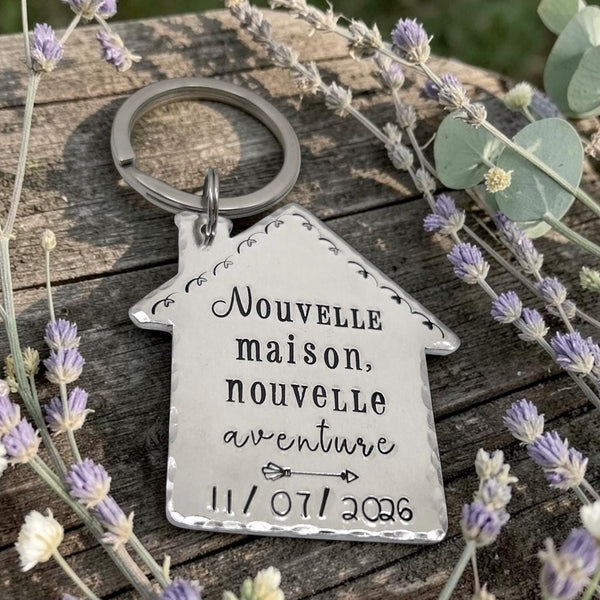 Porte-clés Nouvelle Maison, Nouvelle Aventure – Cadeau personnalisé avec prénoms de famille - Porte Clef Déménagement